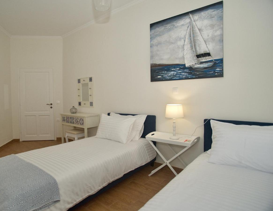 The Bluehouse - Spacious Top Floor Flat With Parking, By Mon Repos Beach Corfu  Eksteriør bilde
