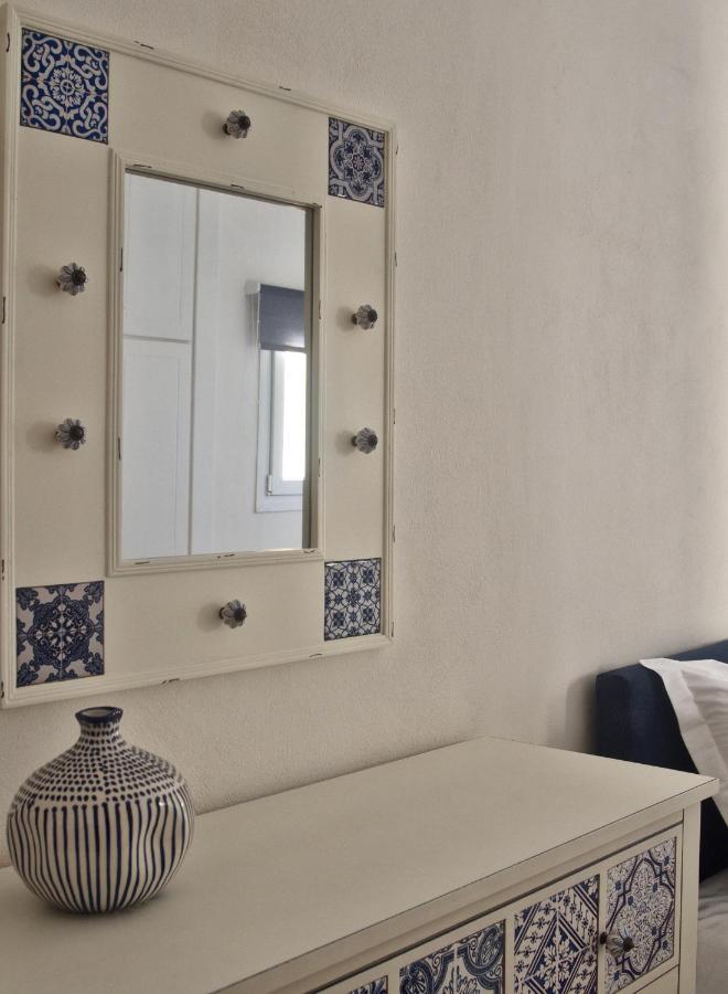 The Bluehouse - Spacious Top Floor Flat With Parking, By Mon Repos Beach Corfu  Eksteriør bilde