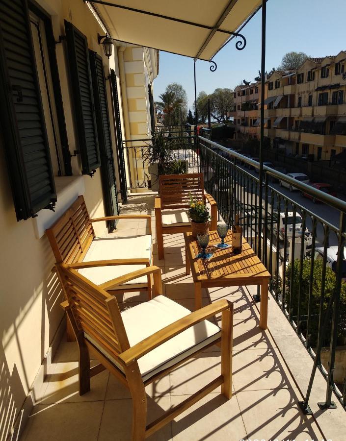 The Bluehouse - Spacious Top Floor Flat With Parking, By Mon Repos Beach Corfu  Eksteriør bilde